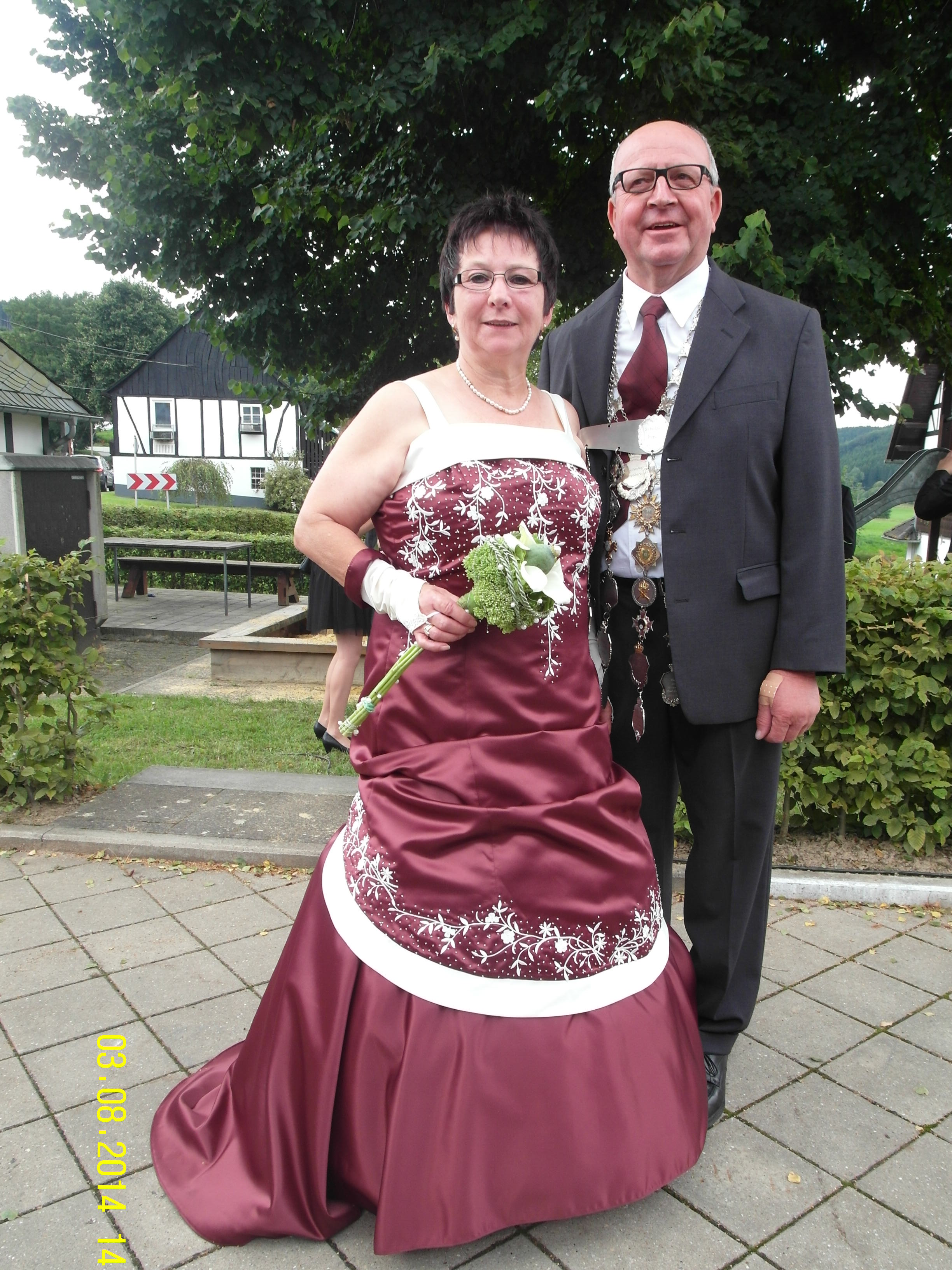 Amtierendes Königspaar Annemarie und Norbert Krämer Norbert Krämer mit Königin Annemarie